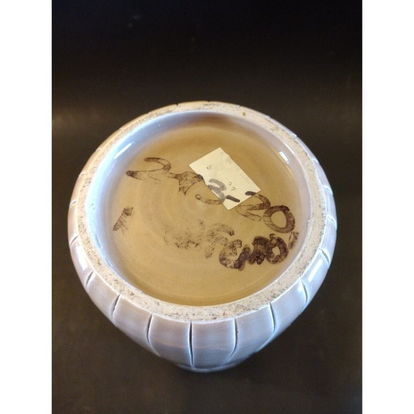 Beautiful Hand Thrown Tall Flower Vase Beige Cream Glaze Leaf‎ Pattern - Picture 9 of 9